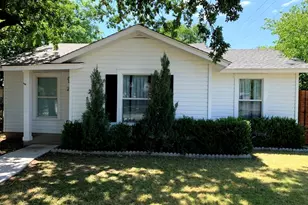 2021 Bluebonnet Dr, Fort Worth, TX 76111 - Photo 3