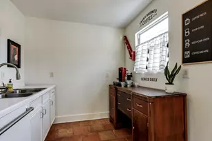 2021 Bluebonnet Dr, Fort Worth, TX 76111 - Photo 13