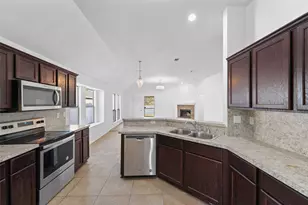 3338 Shining Light Dr, Dallas, TX 75228 - Photo 15