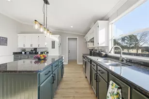 111 Jody Ln, Azle, TX 76020 - Photo 11