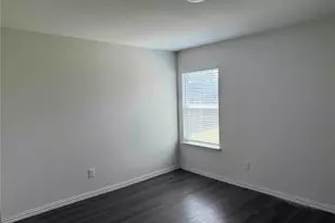 404 E Munson St, Denison, TX 75021 - Photo 3