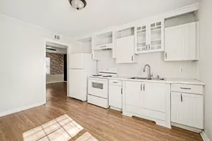 2216 Riverview Dr, Irving, TX 75060 - Photo 9