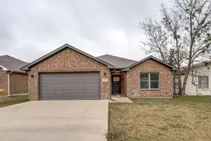 2205 N Hickory, Sherman, TX 75092 - Photo 1