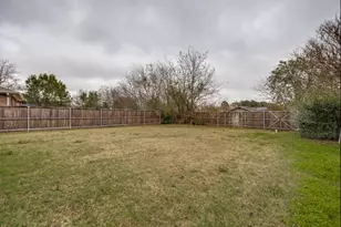 2205 N Hickory, Sherman, TX 75092 - Photo 23