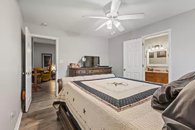 2409 W Walker Street, Denison, TX 75020 - Photo 21