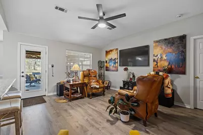 2409 W Walker Street, Denison, TX 75020 - Photo 11