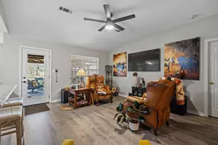 2409 W Walker St, Denison, TX 75020 - Photo 11