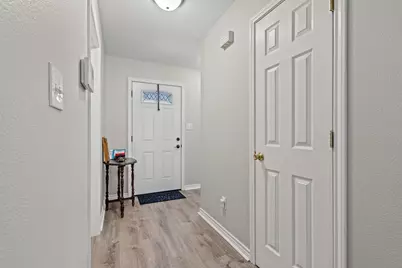 2409 W Walker Street, Denison, TX 75020 - Photo 9