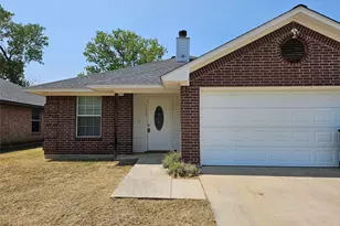 1605 Stuart Rd, Denton, TX 76209 - Photo 1