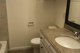 124 E Vilbig St, Irving, TX 75060 - Photo 9