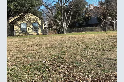 3930 N Cresthaven Road, Dallas, TX 75209 - Photo 3