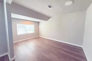 2431 Marfa Ave, Dallas, TX 75216 - Photo 15