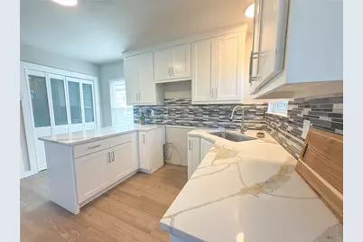 2431 Marfa Avenue, Dallas, TX 75216 - Photo 7