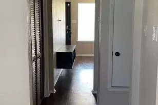 101 Wildwood Ct, Grapevine, TX 76051 - Photo 5