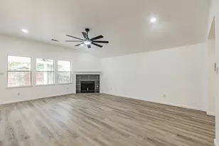 1505 Kittyhawk Dr, Little Elm, TX 75068 - Photo 13