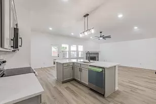 1505 Kittyhawk Dr, Little Elm, TX 75068 - Photo 15