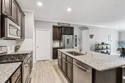 901 Freesia Drive, Little Elm, TX 75068 - Photo 7