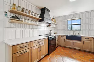 2467 County Rd 1220, Lake Creek, TX 75450 - Photo 7