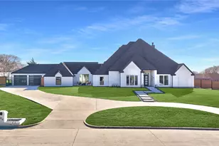 209 Carriage Hill Ln, Heath, TX 75032 - Photo 1