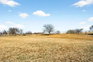 1081 Co Rd 3591, Paradise, TX 76073 - Photo 37