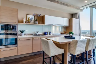 2408 Victory Park Lane #1031, Dallas, TX 75219 - Photo 3