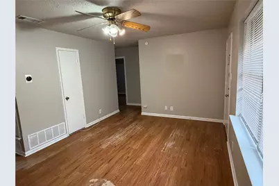 521 Pershing Drive, Denton, TX 76209 - Photo 9