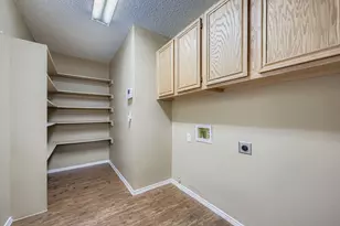 3326 Spring Meadow Ln, Grand Prairie, TX 75052 - Photo 19