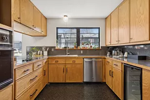 10324 Lake Gardens Dr, Dallas, TX 75218 - Photo 17