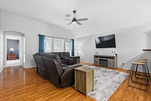 107 Watering Hole, Newark, TX 76071 - Photo 7