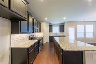 1200 Pigeon Hawk Drive, Little Elm, TX 75068 - Photo 9