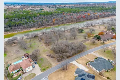 9314 Bellechase Road, Granbury, TX 76049 - Photo 5