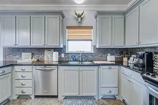 2774 Gulfview Ln, Port Bolivar, TX 77650 - Photo 17