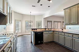 18731 Thorntree Ln, Dallas, TX 75252 - Photo 9