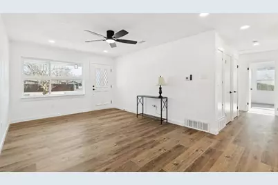 10325 Maylee Boulevard, Dallas, TX 75228 - Photo 11