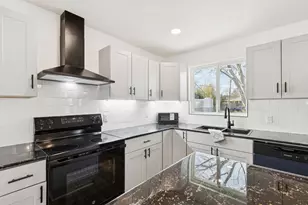 10325 Maylee Blvd, Dallas, TX 75228 - Photo 3