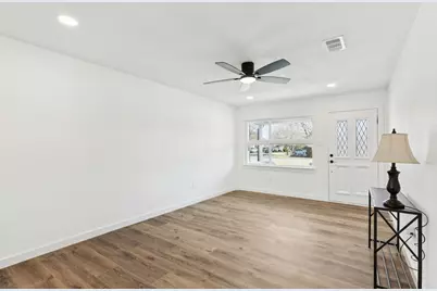 10325 Maylee Boulevard, Dallas, TX 75228 - Photo 13