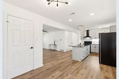 10325 Maylee Boulevard, Dallas, TX 75228 - Photo 7