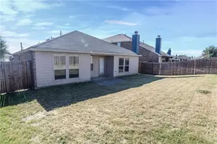 1025 Lake Grove Dr, Little Elm, TX 75068 - Photo 15