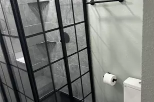 908 W Chestnut St, Denison, TX 75020 - Photo 9