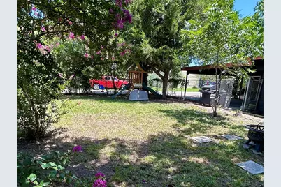 4200 Templeton Street, Greenville, TX 75401 - Photo 15