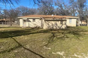 1445 W Ball St, Weatherford, TX 76086 - Photo 13