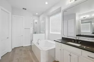 2023 Crockett Cir, Irving, TX 75038 - Photo 17