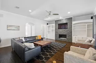 2023 Crockett Cir, Irving, TX 75038 - Photo 13