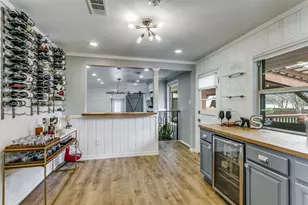 907 E Texas St, Grapevine, TX 76051 - Photo 9