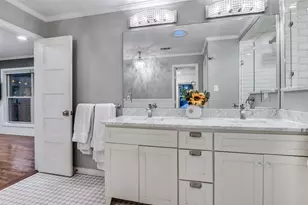 907 E Texas St, Grapevine, TX 76051 - Photo 17