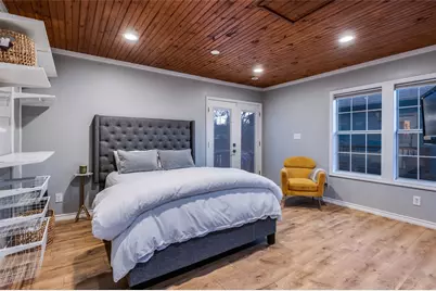 907 E Texas Street, Grapevine, TX 76051 - Photo 31