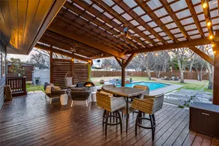 907 E Texas St, Grapevine, TX 76051 - Photo 25