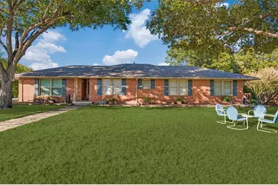 907 E Texas Street, Grapevine, TX 76051 - Photo 1