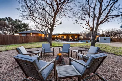 907 E Texas Street, Grapevine, TX 76051 - Photo 31