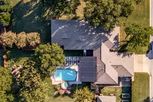 907 E Texas St, Grapevine, TX 76051 - Photo 35